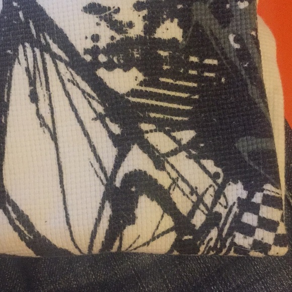 Volcom Shirt - Picture 3 of 4